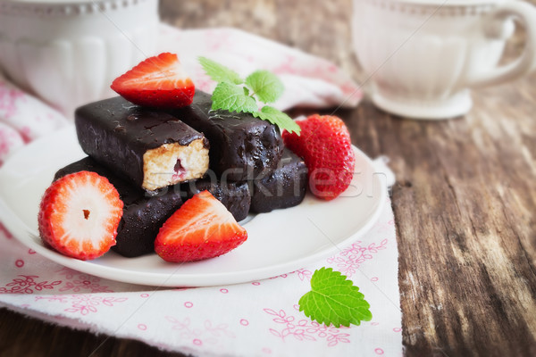 Fromages chocolat fraises sweet déjeuner Photo stock © saharosa