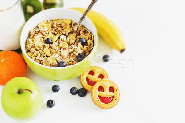 śniadanie jagody owoce herbatniki twórczej Zdjęcia stock © saharosa