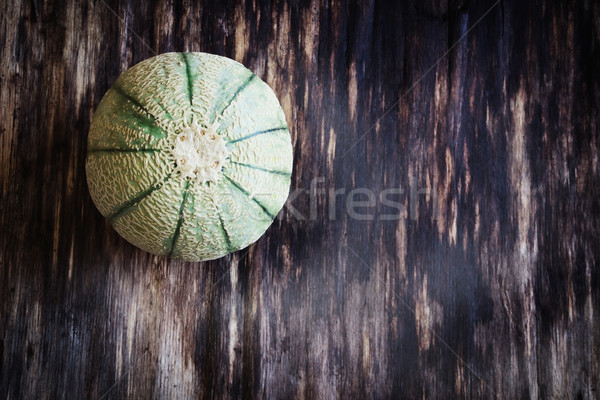 Piccolo strisce melone tavolo in legno primo piano Foto d'archivio © saharosa