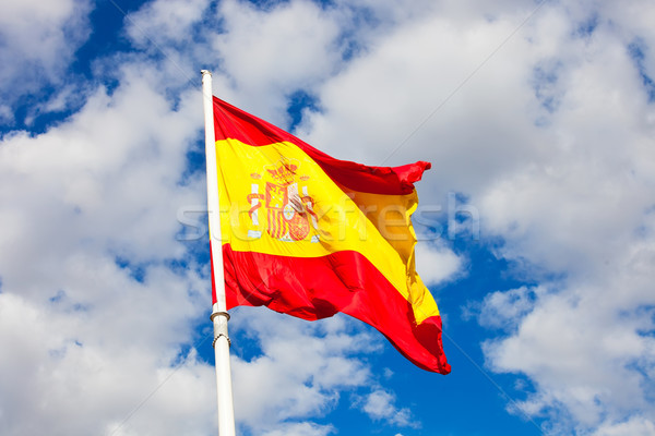 西班牙國旗 旗 西班牙 藍天 移動 風 商業照片 © sailorr