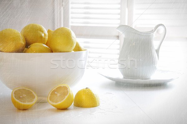 [[stock_photo]]: Citrons · bol · antique · grunge · soleil