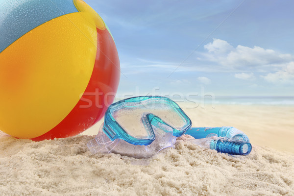 Strandlabda védőszemüveg homok tengerpart víz természet Stock fotó © Sandralise