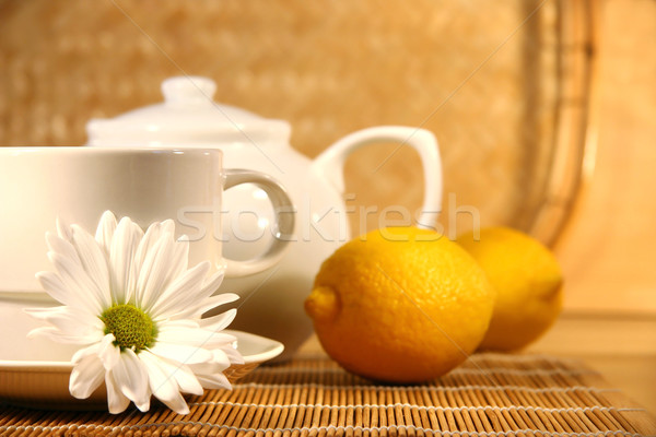 Imagine de stoc: Ceai · lămâie · ceasca · de · ceai · ceainic · lamai · tabel