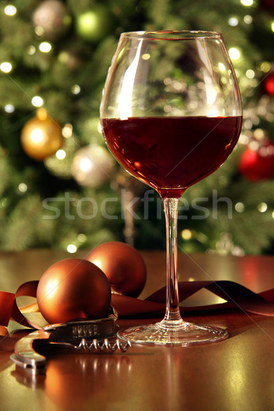 Verre vin rouge table vacances arbre fête Photo stock © Sandralise