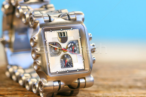 Armbanduhr Holz blauer Himmel Zeit ansehen weiß Stock foto © Sandralise