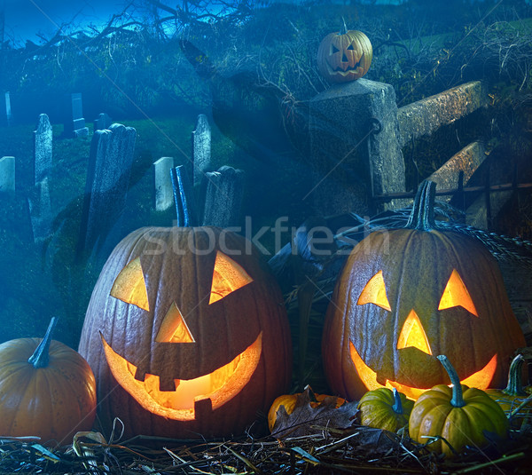 Halloween pompoenen graf wolken glimlach gelukkig Stockfoto © Sandralise