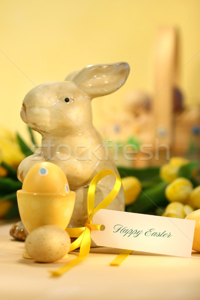 Ouă de Paşti bunny galben primăvară ou jucărie Imagine de stoc © Sandralise