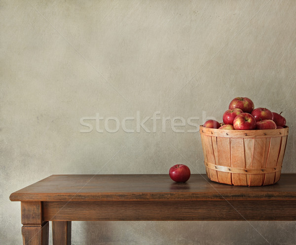 Taze elma ahşap masa doku gıda ahşap Stok fotoğraf © Sandralise