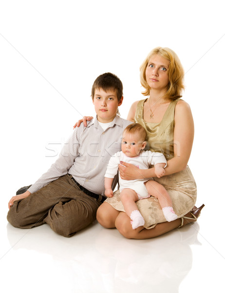 Aile portre anne iki çocuklar yalıtılmış beyaz Stok fotoğraf © sapegina