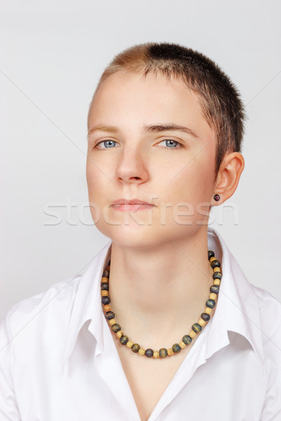 Foto stock: Mujer · pelo · corto · mujer · hermosa · blanco · camisa