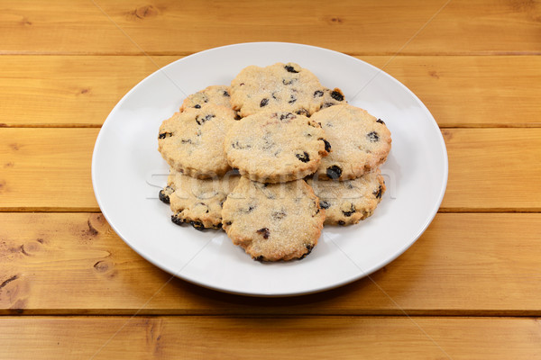 вкусный традиционный Пасху смородина Cookies пластина Сток-фото © sarahdoow