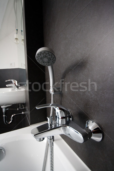 水龍頭 浴室 黑色 鋼 白 淋浴 商業照片 © Sarkao