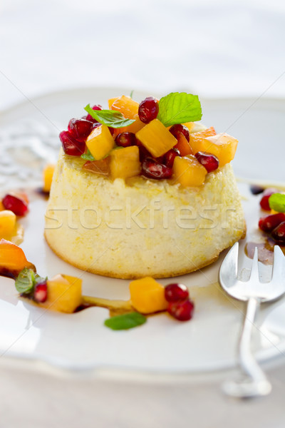 Roquefort cheesecake fruits fromages dîner plaque Photo stock © sarsmis