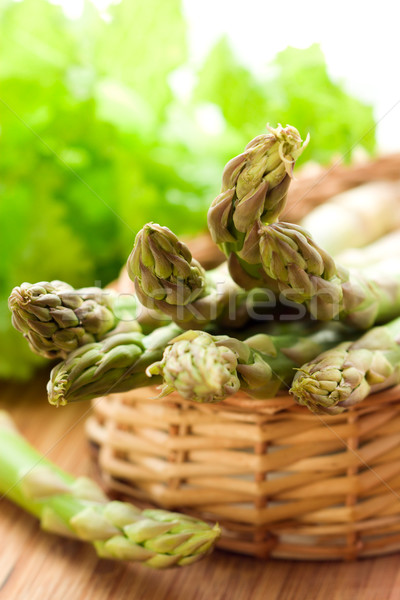 Foto stock: Frescos · primavera · espárragos · cesta · madera · verde