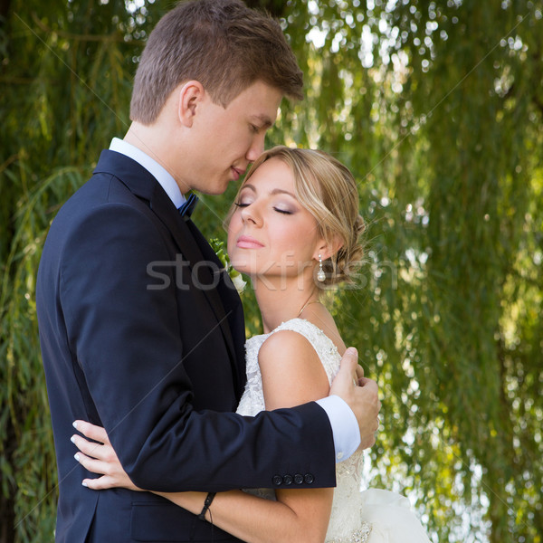 Piękna ślub para słońce kobieta Zdjęcia stock © sarymsakov
