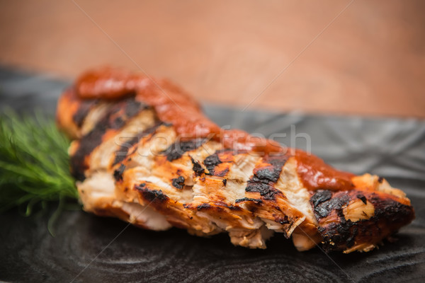 Cortar frango filé temperos molho de tomate Foto stock © sarymsakov