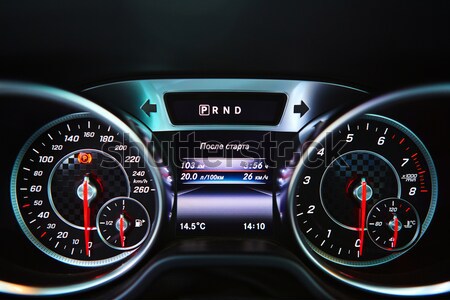 Moderno carro interior painel de instrumentos detalhes Foto stock © sarymsakov