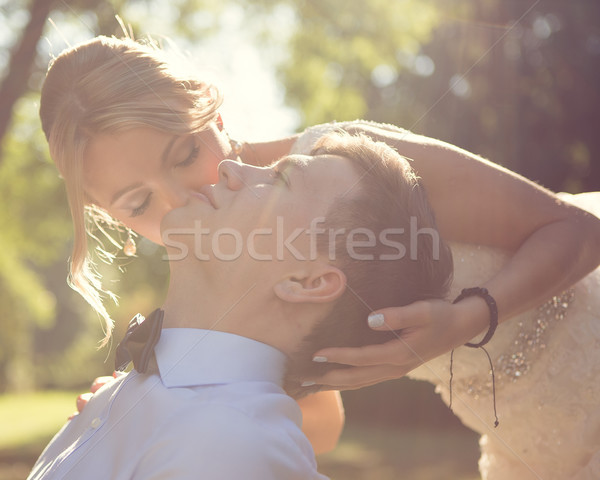 Piękna ślub para słońce kobieta Zdjęcia stock © sarymsakov
