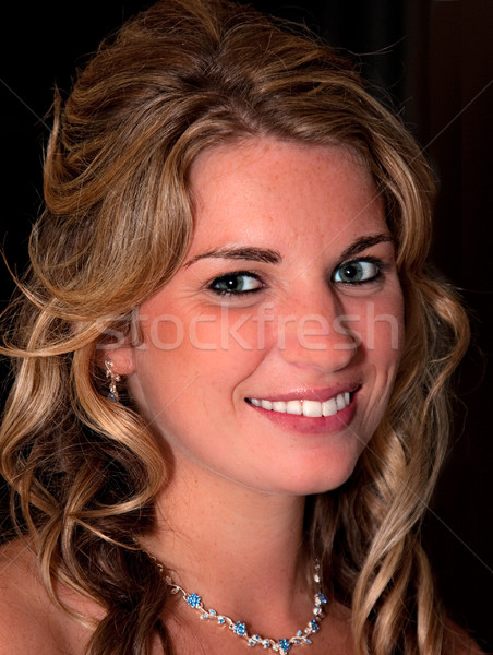 Porträt schönen jungen Dame scharf Schwerpunkt Stock foto © sbonk