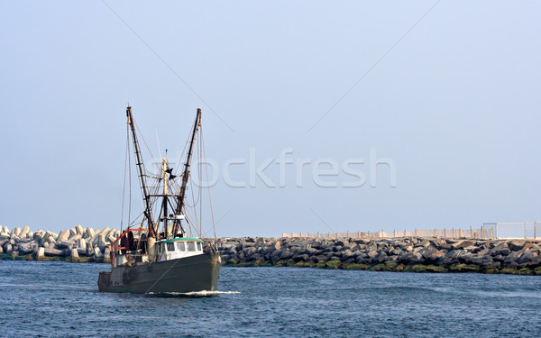 Boat in Inlet Stock photo © sbonk