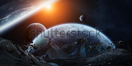 Menace planète terre battant étroite feu soleil Photo stock © sdecoret