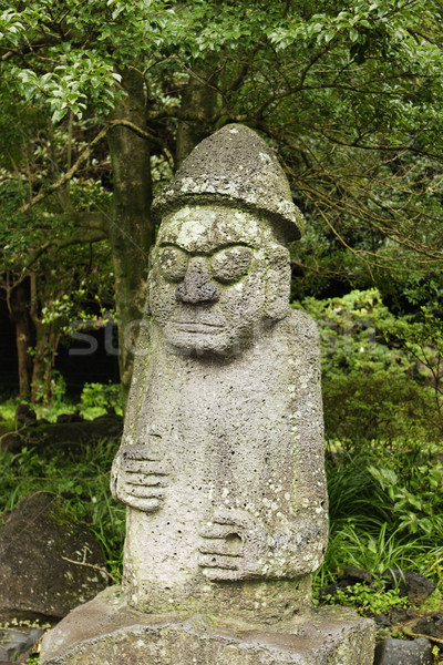 Fertilitate statuie simbol insulă Cupluri atingeţi Imagine de stoc © searagen