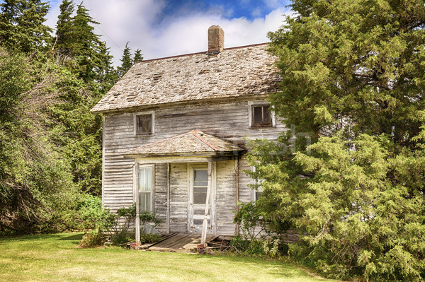 Old Iowa Farmhouse Stock photo © searagen