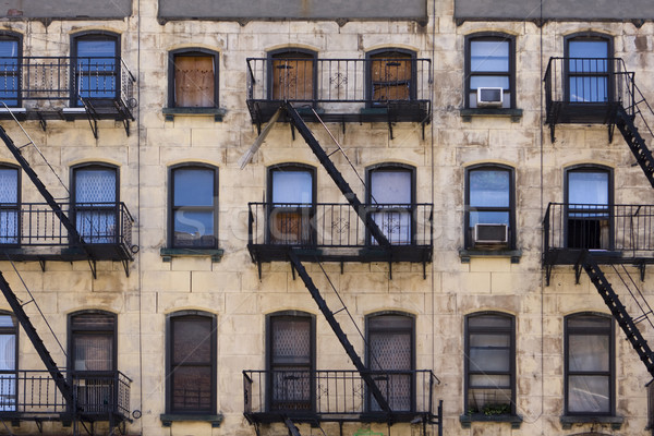 Foto stock: Nova · Iorque · edifício · três · pisos · windows · fogo