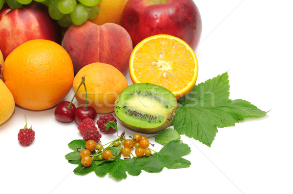 水果 孤立 白 葉 橙 草莓 商業照片 © Serg64