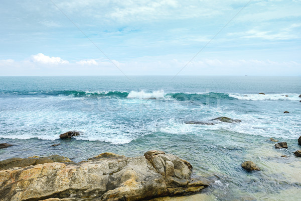 ストックフォト: 海岸線 · インド · 海 · ビーチ · 空 · 雲