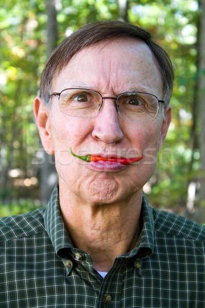 Adam kırmızı biber yaşlı adam bahçe dudaklar Stok fotoğraf © sframe