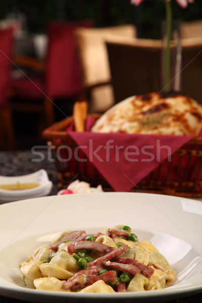 Tortellini jambon bezelye lezzetli yemek krem Stok fotoğraf © shamtor