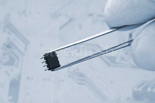 Microchip mano par tecnología tarjeta Foto stock © ShawnHempel
