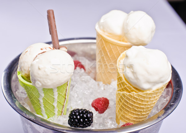Dondurma buz kova meyve dondurma soğuk Stok fotoğraf © shivanetua