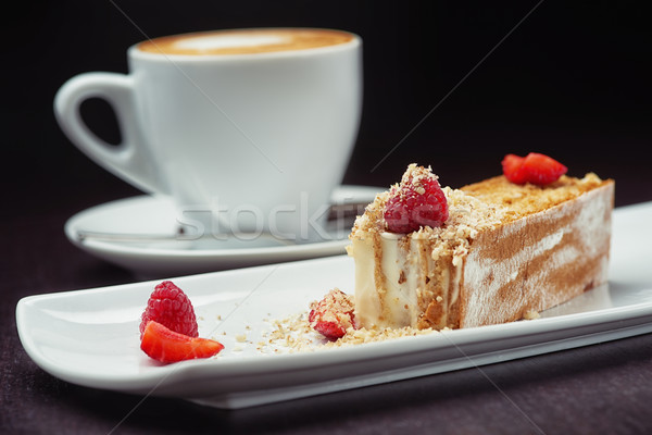 Güzel kek tatlı kahve krem taze Stok fotoğraf © shivanetua