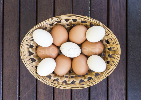 Fresche uova basket undici cinque bianco Foto d'archivio © silkenphotography