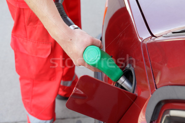 Energia tömés felfelé üzemanyag benzinkút autó Stock fotó © simazoran