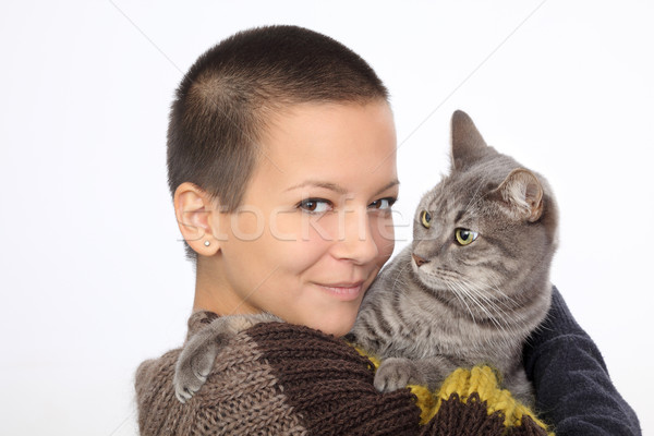 Foto stock: Nina · gato · jóvenes · mujer · sonriente · mantener · gris