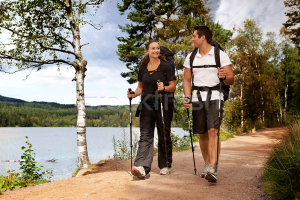Paar lopen parcours vrouw bos gezondheid Stockfoto © SimpleFoto