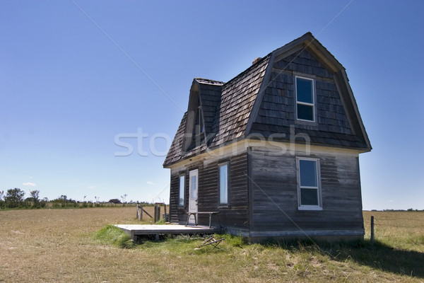 Prairie oude huis gras weide saskatchewan Stockfoto © SimpleFoto