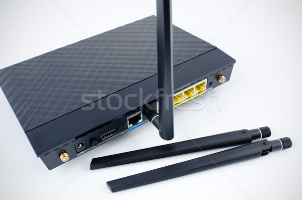 Moderne draadloze wifi router geïsoleerd witte Stockfoto © simpson33