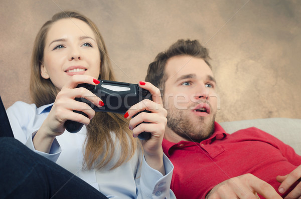 Paar Freizeit spielen Videospiele Videospiel Paar Stock foto © simpson33