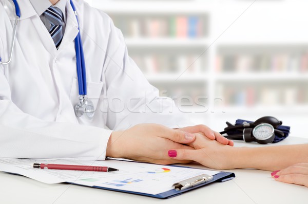 Orvos beteg orvosi konzultáció egészségügy irodai asztal Stock fotó © simpson33