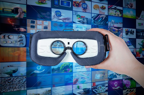 Mão virtual realidade óculos de streaming Foto stock © simpson33