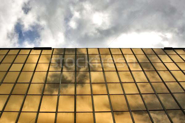 Foto d'archivio: Edificio · di · vetro · cielo · vetro · Windows · moderno · edificio · per · uffici
