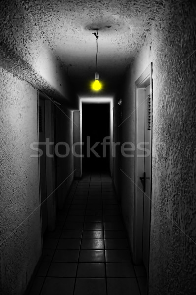 Jaune lumière sombre métro couloir [[stock_photo]] © sirylok