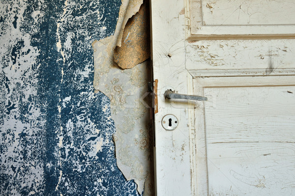 Tapete zerrissen malen Wand Holz Stock foto © sirylok