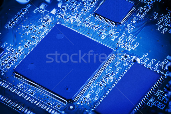 Azul microchip eletrônico pormenor placa de circuito Foto stock © SLP_London