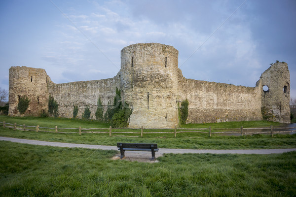 Zamek ruiny sussex średniowiecznej Roman brzegu Zdjęcia stock © smartin69