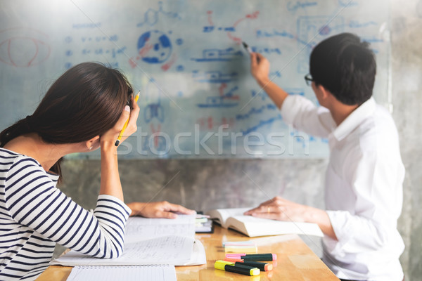 Stock foto: Frau · lernen · lehren · Tutor · Bildung · helfen